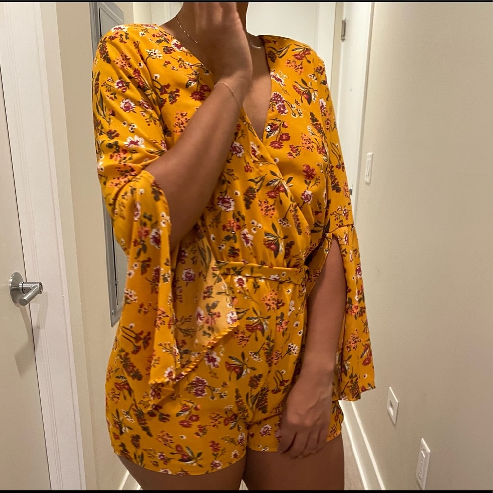 Yellow/orange  floral romper dress